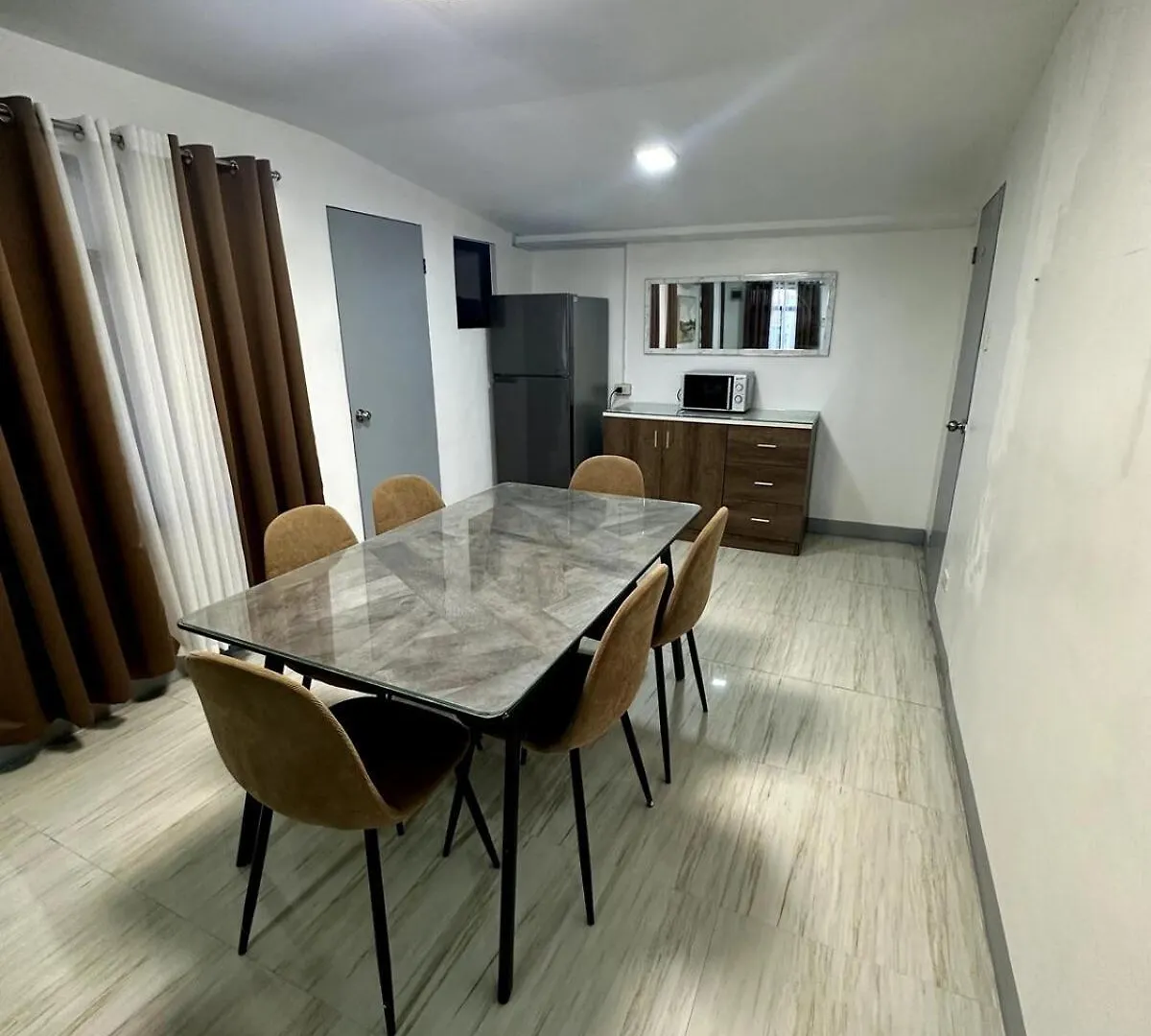 Scarlett Rae Bungalow House With Lake View Angeles Φιλιππίνες